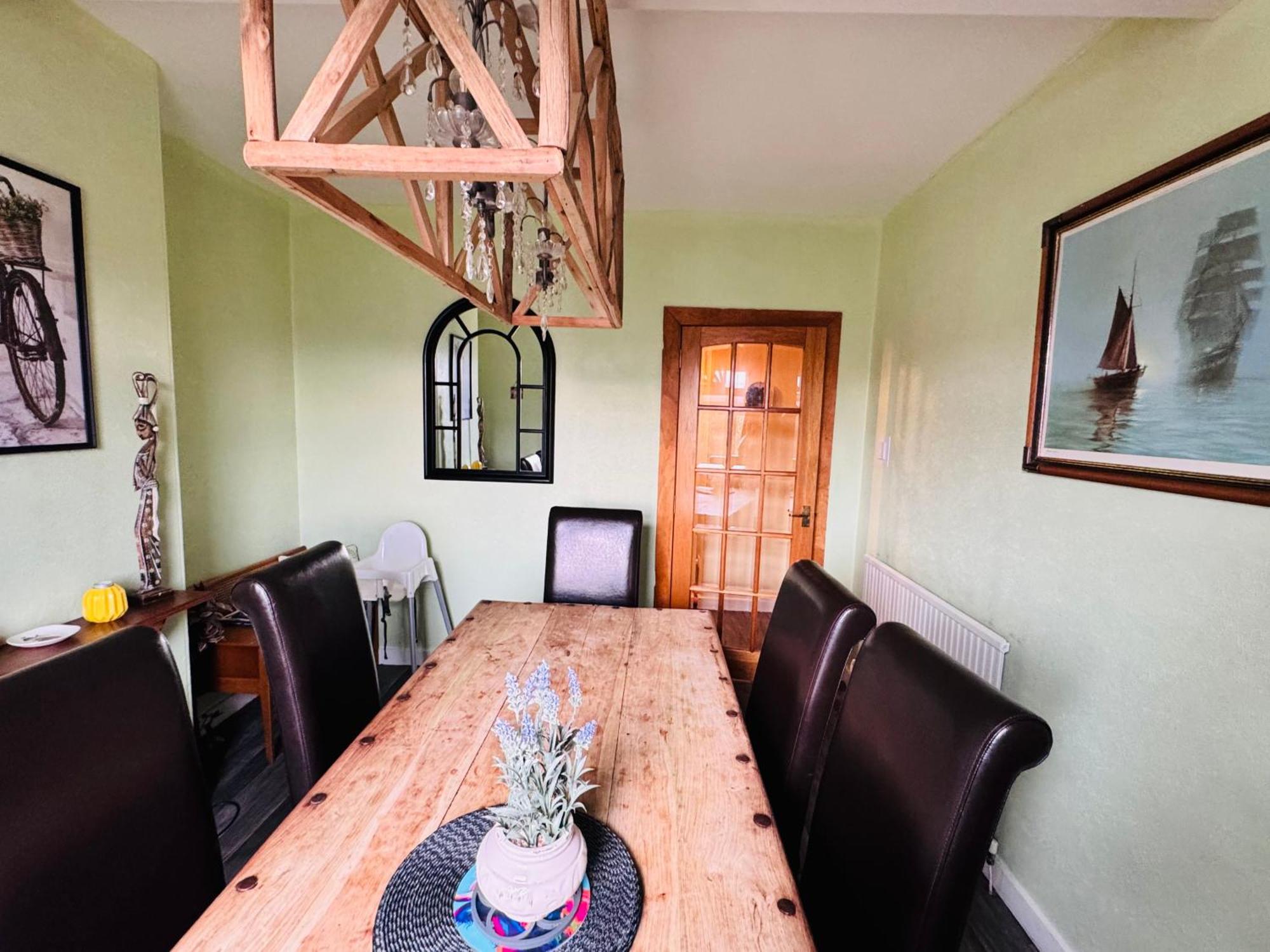 Park Road Holiday Home Рисайт Екстериор снимка